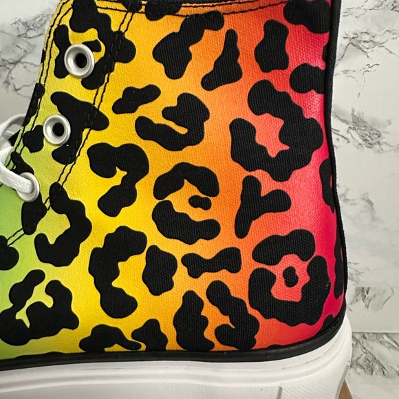 Converse Chuck Taylor All Star Pride Collection Leopard Print Shoes Size 8.5 - Picture 2 of 11